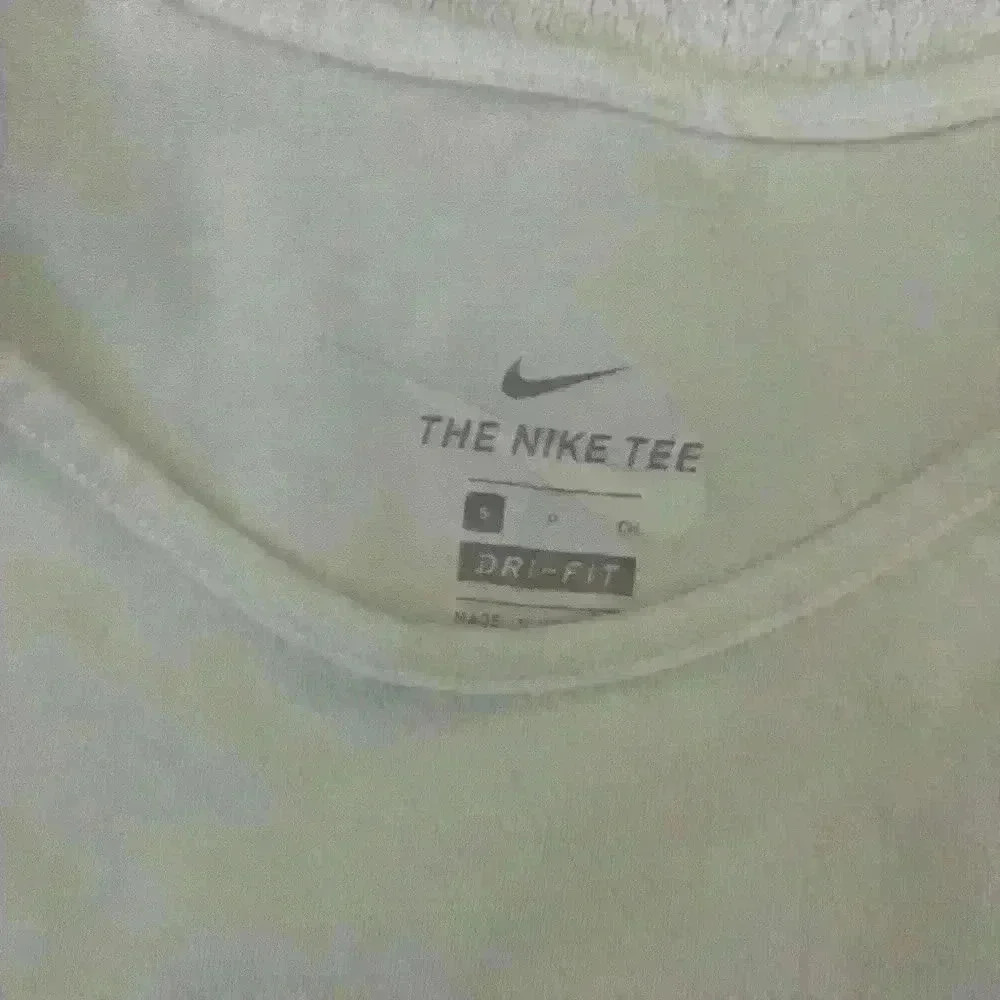 Women’s size small Nike Dri fit tank top - Picture 3 of 3